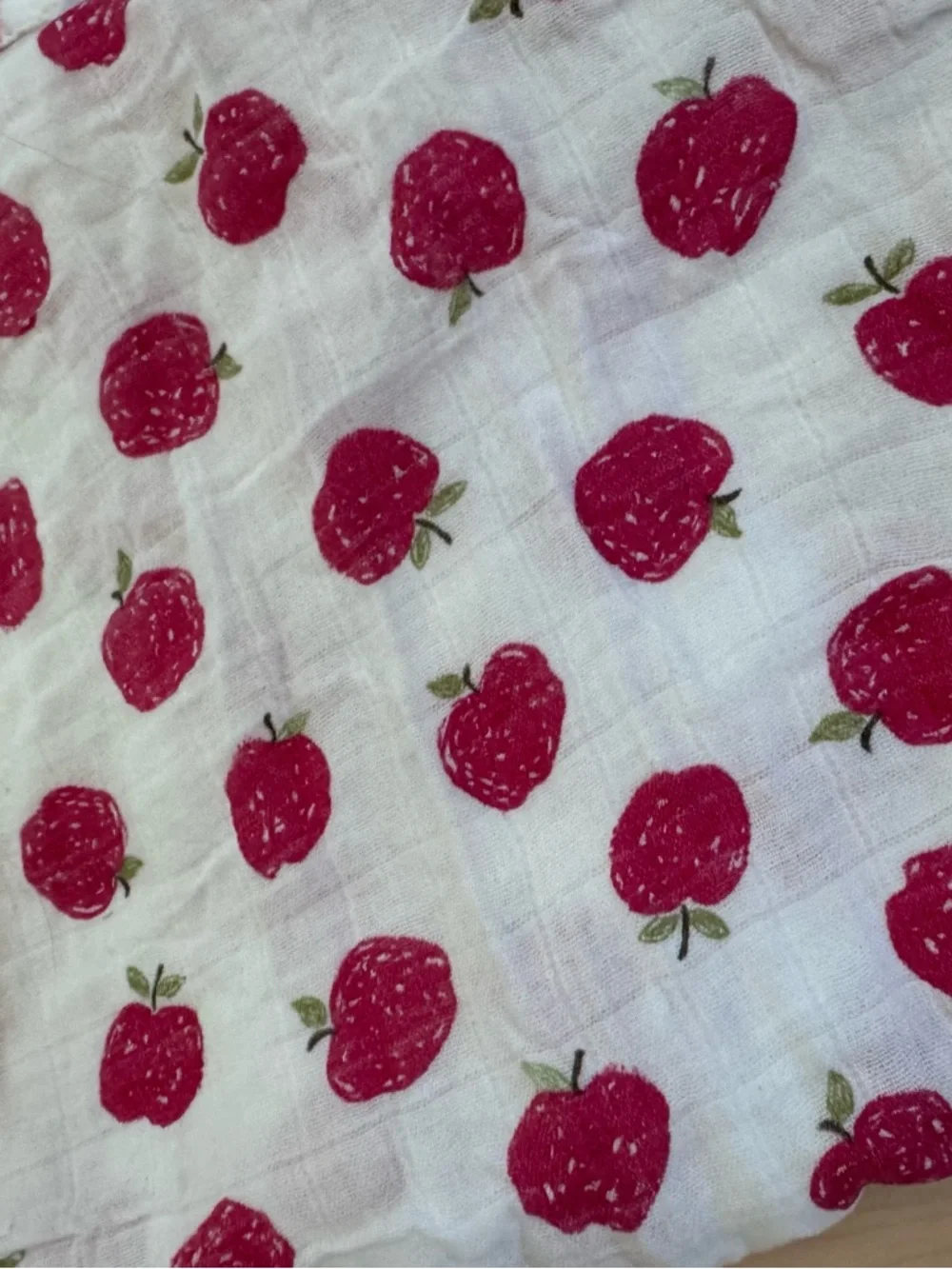 Angel‎ Dear Pink Apple Muslin Blanket
